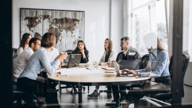 Survival Guide: 6 Indispensable Tips for Navigating Office Politics